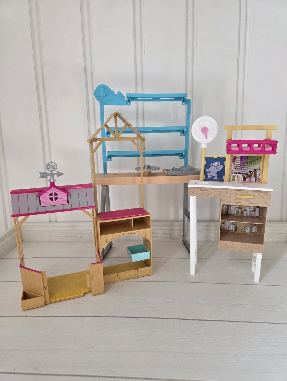 Mattel Barbie Playsets Farm Vet Art Studio Lot Of 3 Toys Plastic